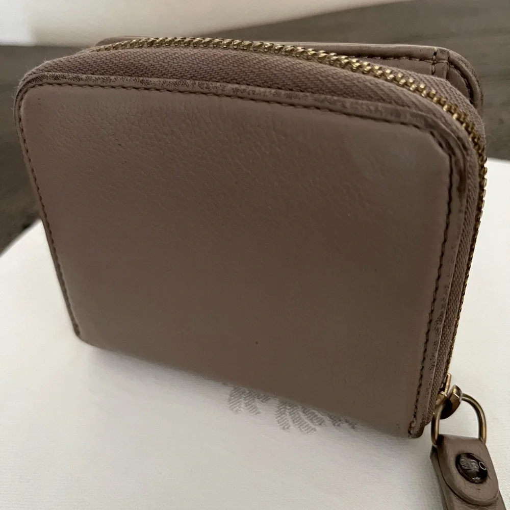 SEE by Chloe Wallet - Picture 2 of 11